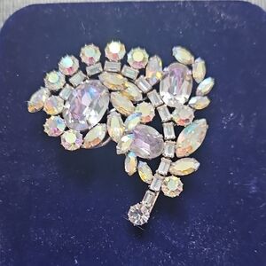 Aurora Borealis Crystal Floral Brooch - White/Silver Sparkle